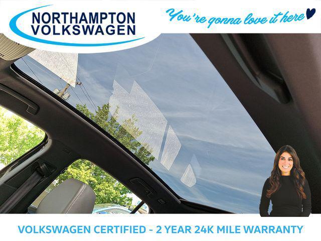 used 2023 Volkswagen ID.4 car, priced at $27,998