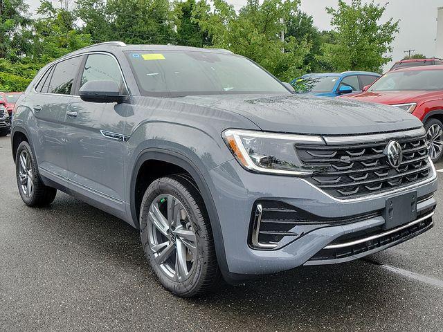new 2024 Volkswagen Atlas Cross Sport car, priced at $46,569