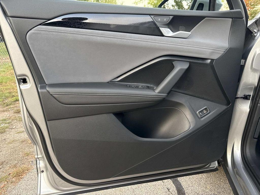 new 2025 Volkswagen Tiguan car, priced at $36,542