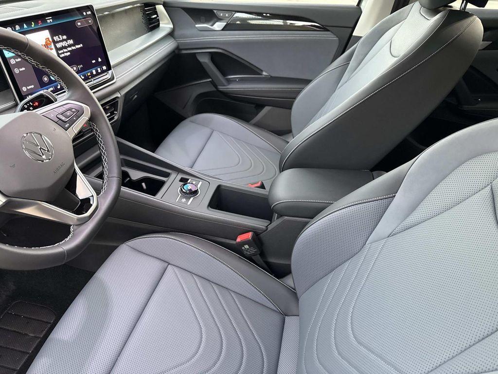 new 2025 Volkswagen Tiguan car, priced at $36,542