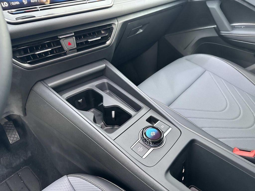 new 2025 Volkswagen Tiguan car, priced at $36,542