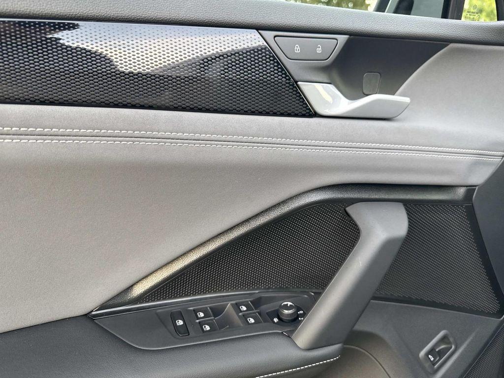 new 2025 Volkswagen Tiguan car, priced at $36,542