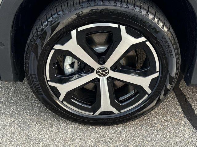 new 2025 Volkswagen Tiguan car, priced at $35,355