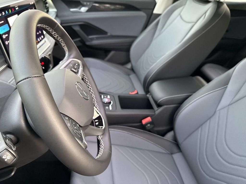 new 2025 Volkswagen Tiguan car, priced at $36,542