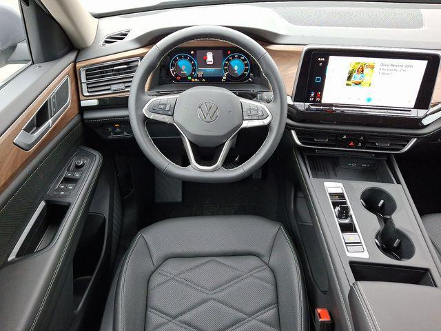 new 2025 Volkswagen Atlas car, priced at $37,002