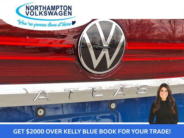 new 2025 Volkswagen Atlas car, priced at $40,252