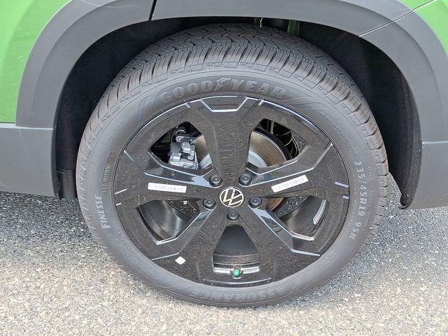 new 2025 Volkswagen Taos car, priced at $32,812