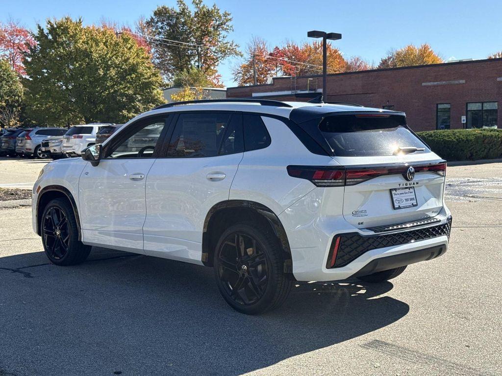 new 2025 Volkswagen Tiguan car, priced at $39,239