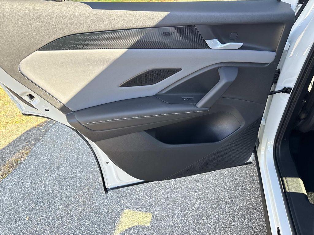 new 2025 Volkswagen Tiguan car, priced at $39,239