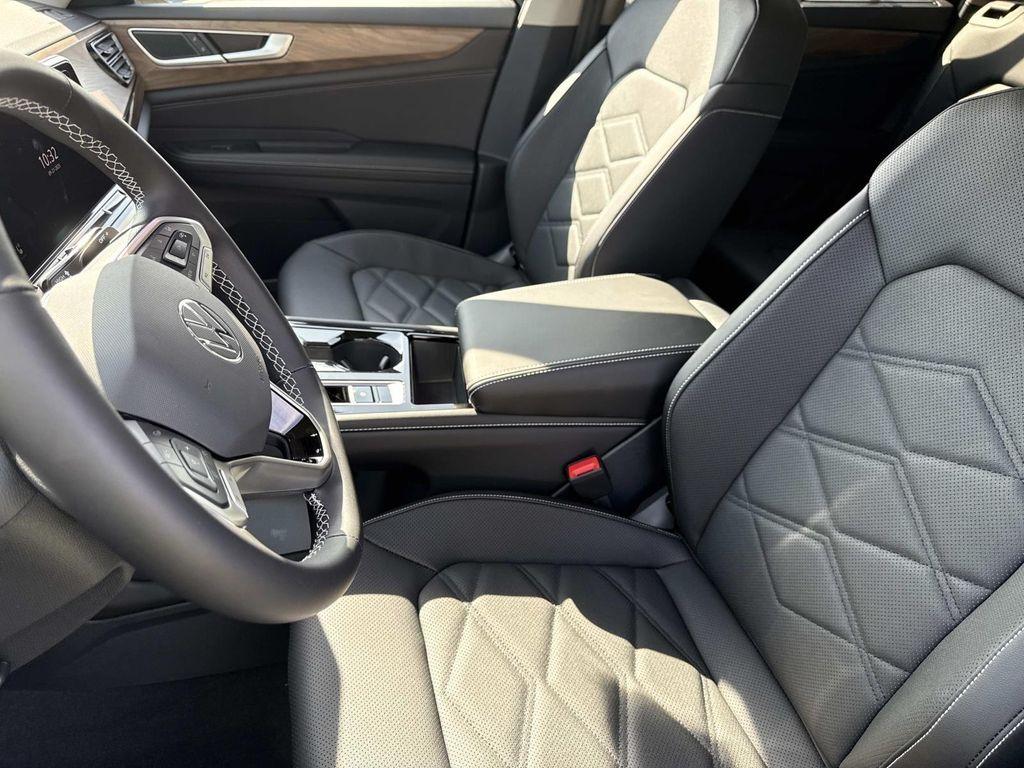 new 2026 Volkswagen Atlas car, priced at $49,424