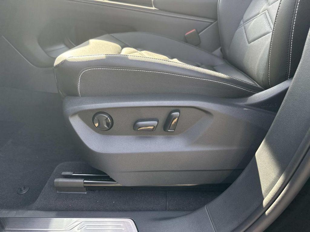 new 2026 Volkswagen Atlas car, priced at $49,424