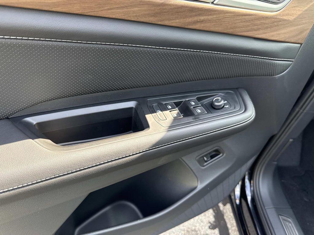 new 2026 Volkswagen Atlas car, priced at $49,424