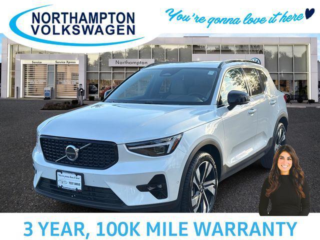 used 2025 Volvo XC40 car, priced at $42,026