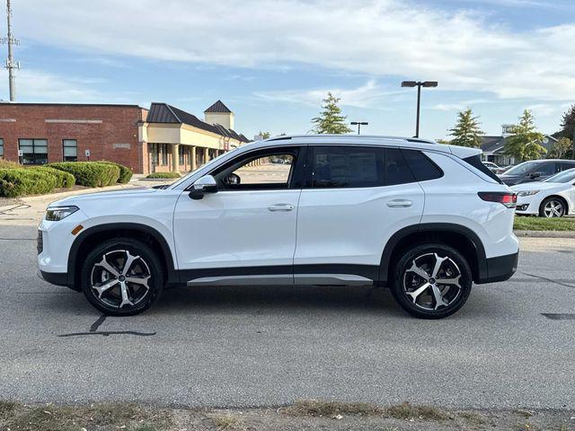 new 2025 Volkswagen Tiguan car, priced at $35,355