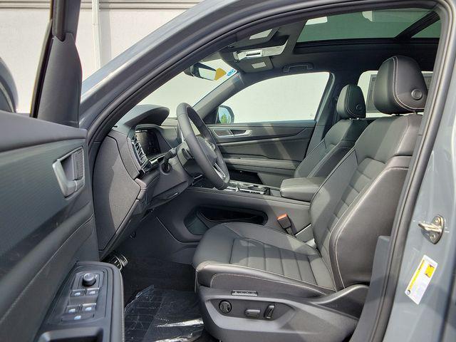 new 2024 Volkswagen Atlas Cross Sport car, priced at $46,590