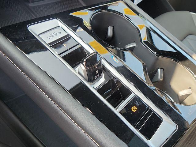 new 2024 Volkswagen Atlas Cross Sport car, priced at $45,000