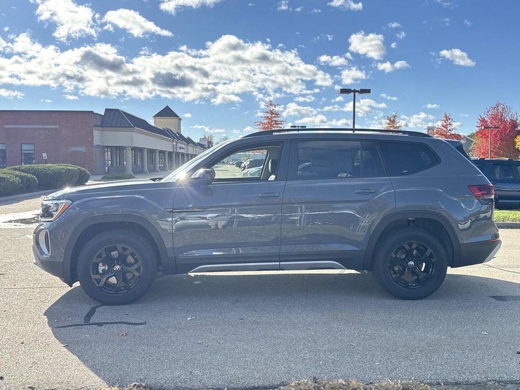 new 2025 Volkswagen Atlas car, priced at $46,245
