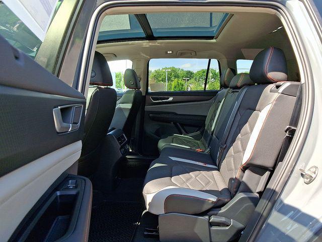 new 2025 Volkswagen Atlas car, priced at $43,745
