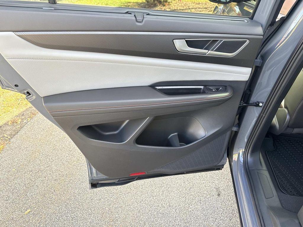 new 2025 Volkswagen Atlas car, priced at $46,245