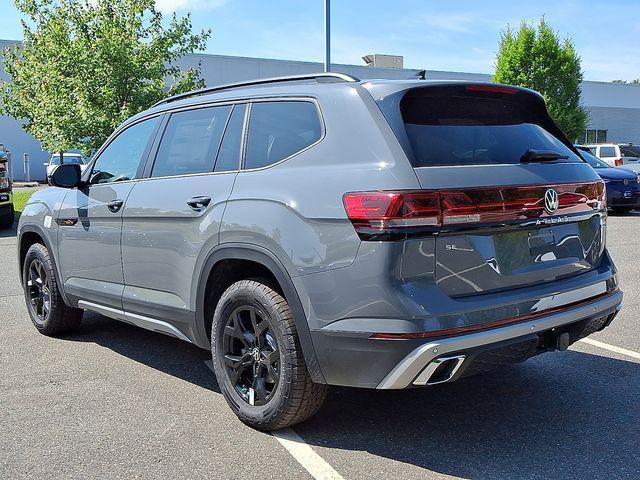 new 2025 Volkswagen Atlas car, priced at $43,745