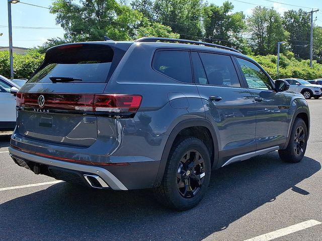 new 2025 Volkswagen Atlas car, priced at $43,745
