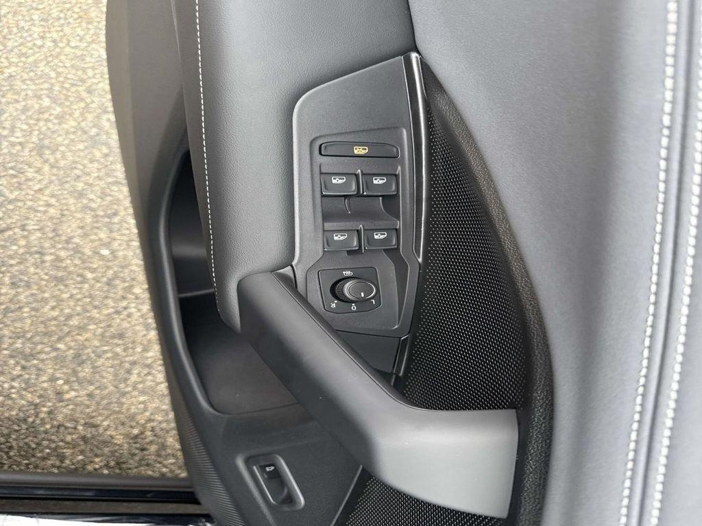 new 2025 Volkswagen Tiguan car, priced at $36,542