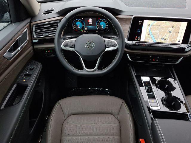 new 2025 Volkswagen Atlas car, priced at $48,301