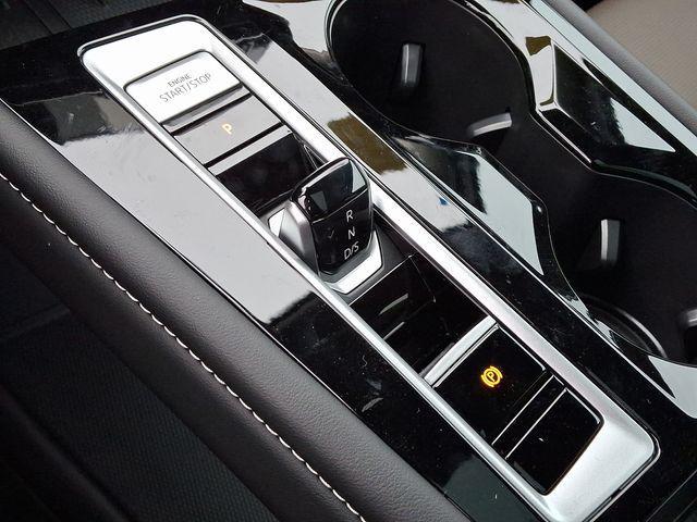 new 2025 Volkswagen Atlas car, priced at $48,301