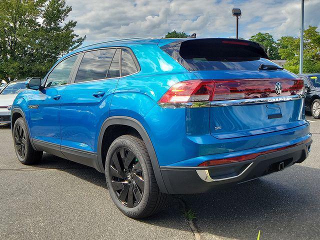 new 2024 Volkswagen Atlas Cross Sport car, priced at $40,000