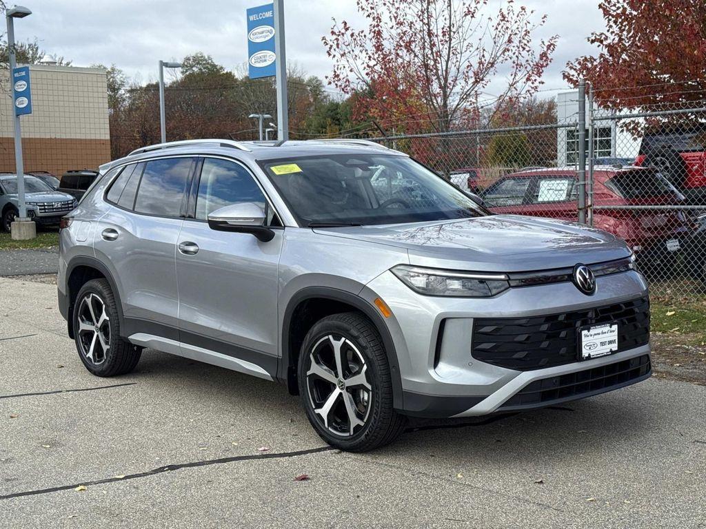 new 2026 Volkswagen Tiguan car, priced at $40,121