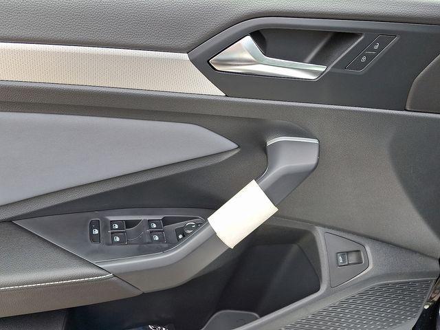new 2025 Volkswagen Jetta car, priced at $26,327