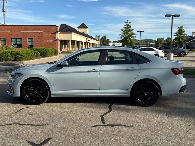 new 2025 Volkswagen Jetta car