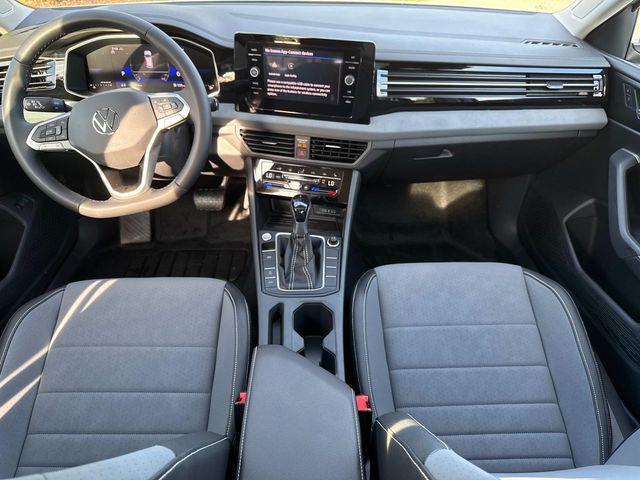 new 2025 Volkswagen Jetta car