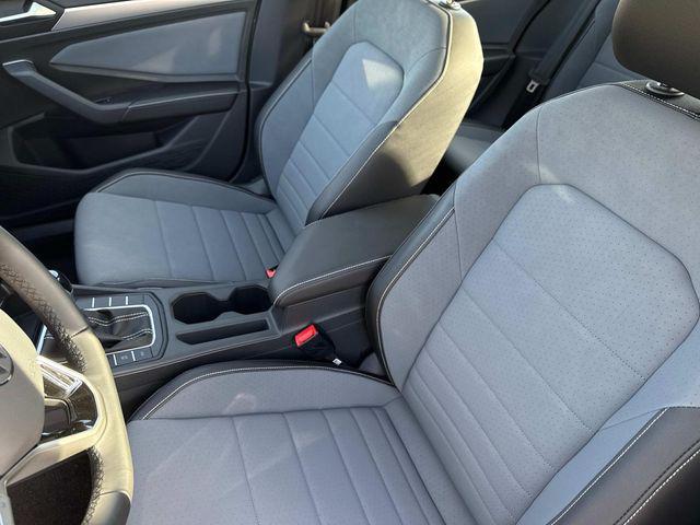 new 2025 Volkswagen Jetta car