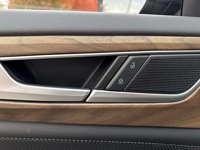 new 2025 Volkswagen Atlas car, priced at $43,283