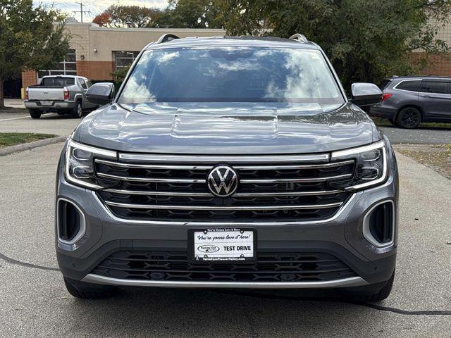 new 2025 Volkswagen Atlas car, priced at $43,283