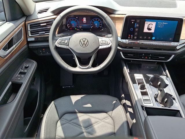 new 2025 Volkswagen Atlas car, priced at $43,783