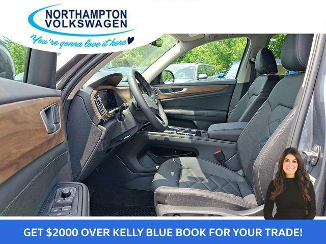 new 2025 Volkswagen Atlas car, priced at $40,533