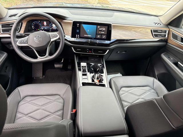 new 2025 Volkswagen Atlas car, priced at $43,283