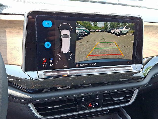 new 2025 Volkswagen Atlas car, priced at $43,783