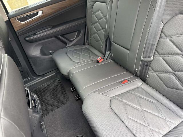 new 2025 Volkswagen Atlas car, priced at $43,283