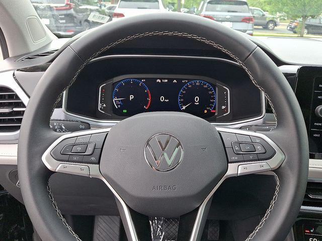 new 2025 Volkswagen Taos car, priced at $35,290