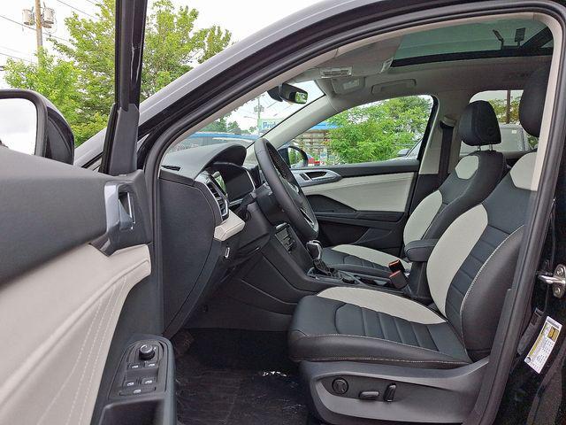 new 2025 Volkswagen Taos car, priced at $35,290