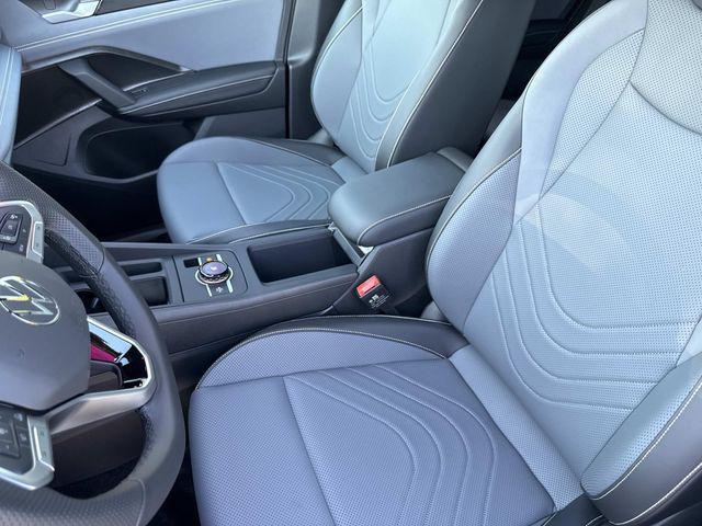 new 2025 Volkswagen Tiguan car, priced at $37,820