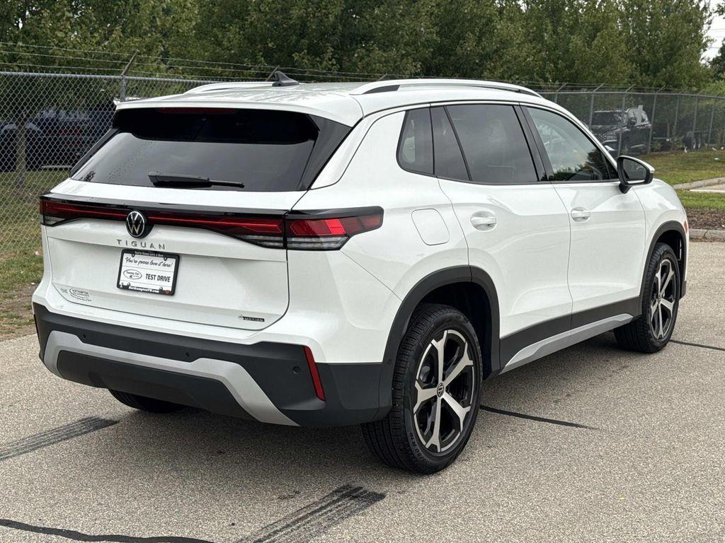 new 2025 Volkswagen Tiguan car, priced at $35,534