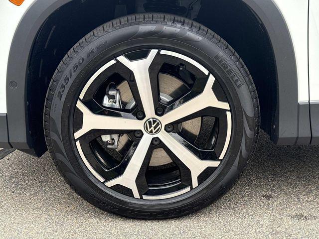 new 2025 Volkswagen Tiguan car, priced at $34,347