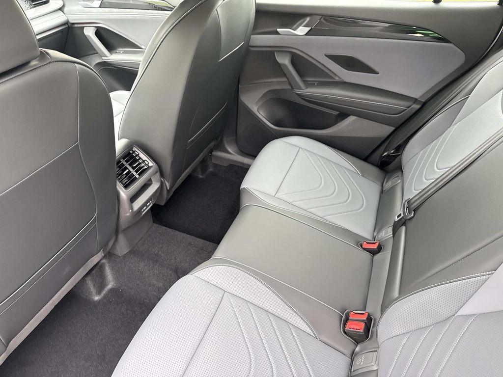 new 2025 Volkswagen Tiguan car, priced at $35,534