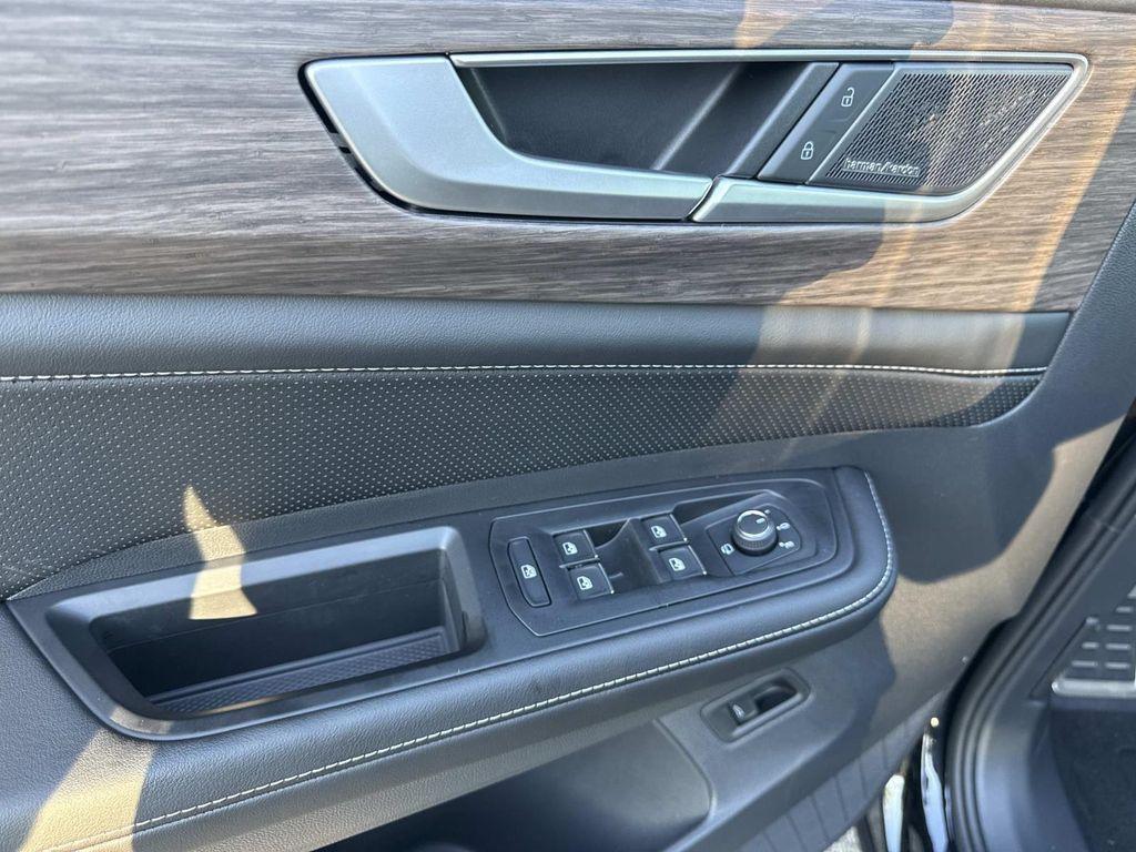 new 2026 Volkswagen Atlas car, priced at $56,264