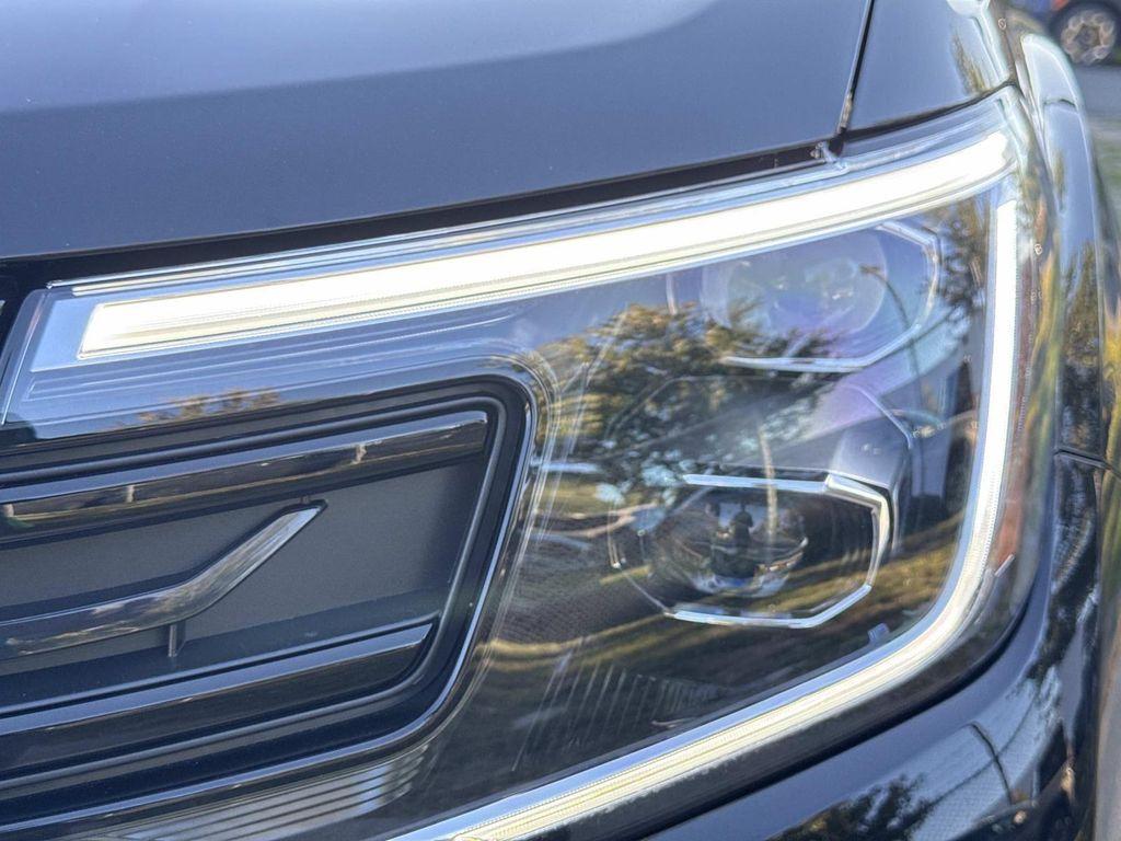 new 2026 Volkswagen Atlas car, priced at $56,264