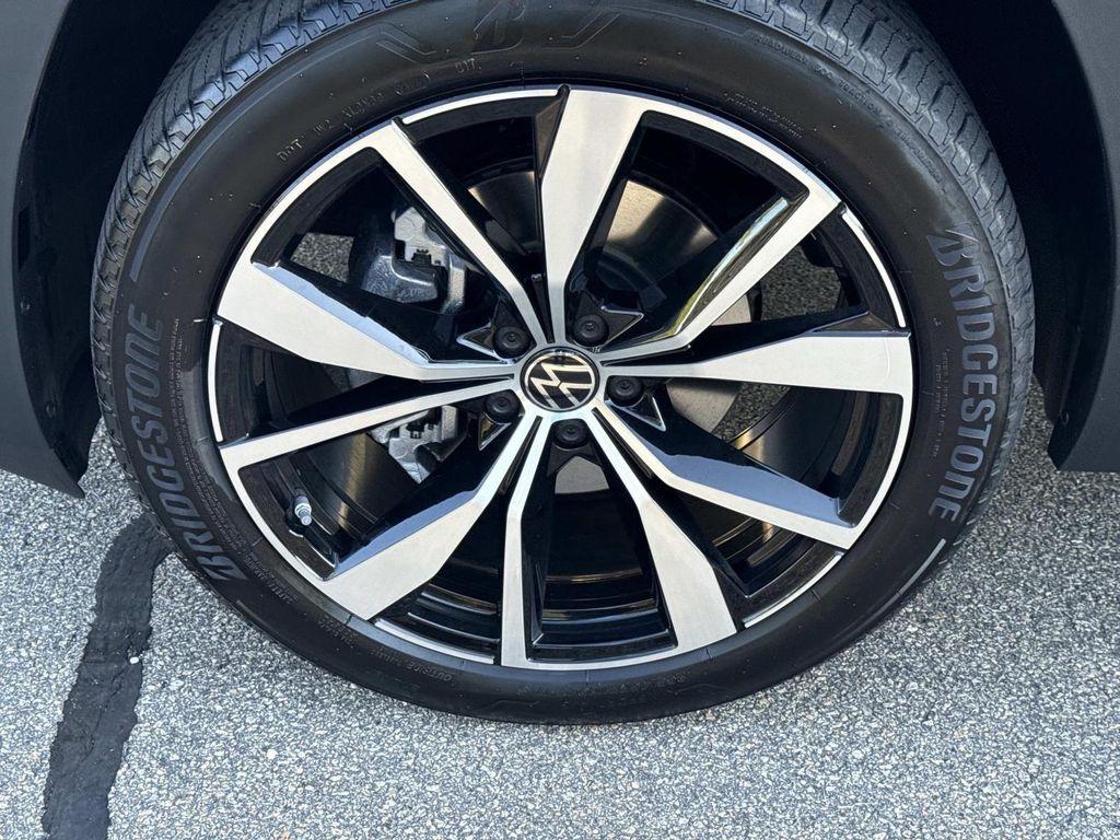 new 2026 Volkswagen Atlas car, priced at $56,264